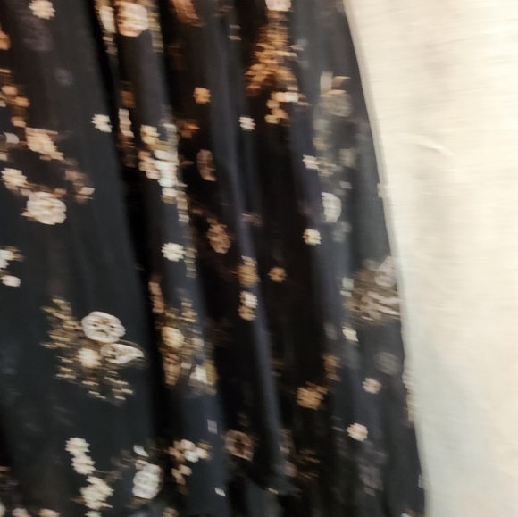 NWOT Lauren Conrad sheer top - Picture 4 of 6